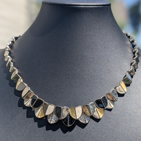 Contour Collar: Modern Neck Ring