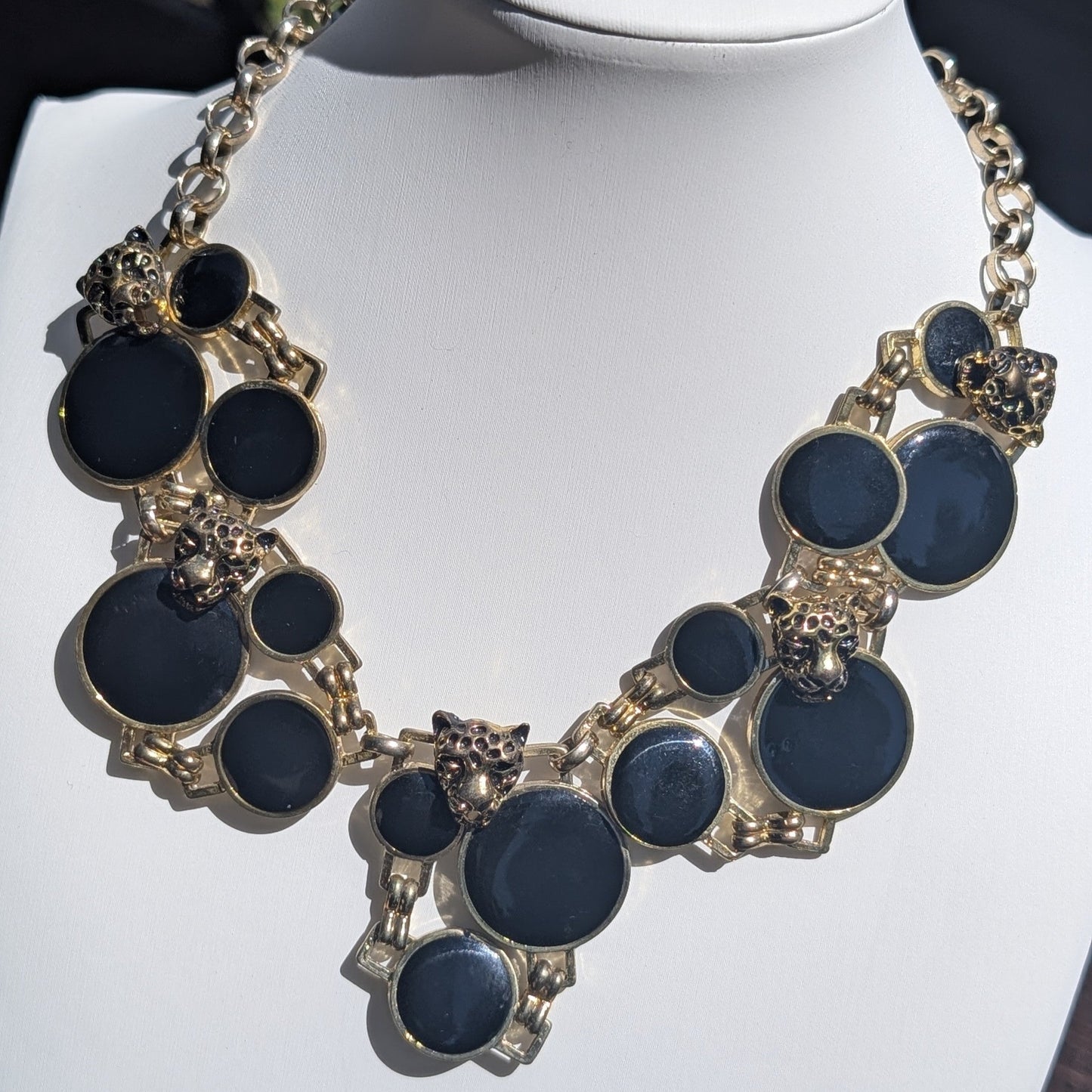 Nocturne Huntress: Cougar Faceted Runway Statement Necklace