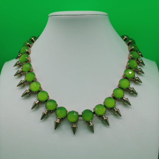 Verdant Viper: Fierce Green Statement Necklace