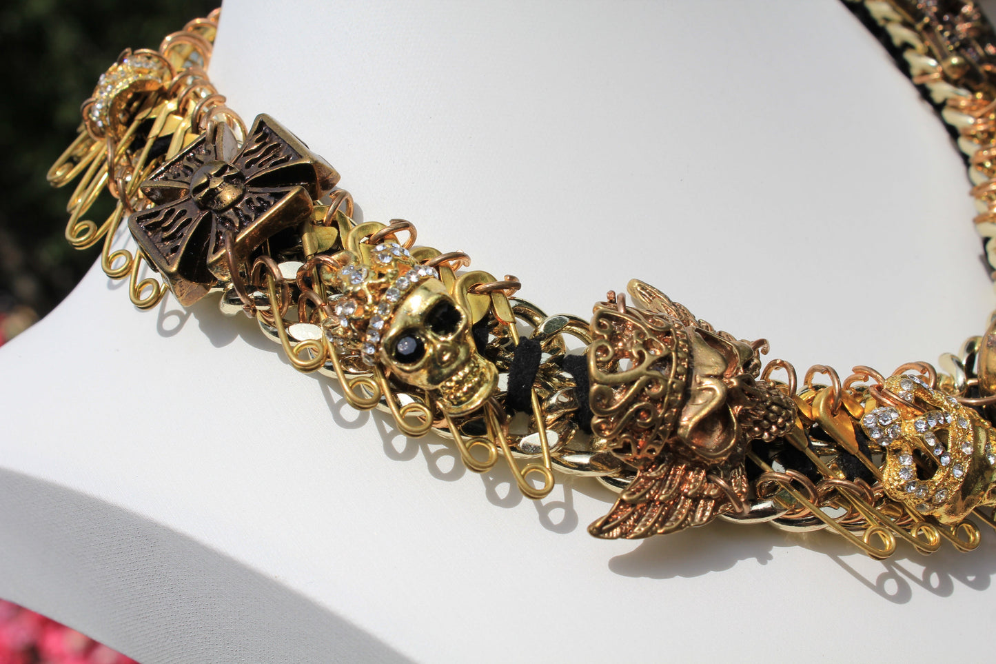 Ornamental Sin: Skull Sparkle Collar Necklace Fabulousness